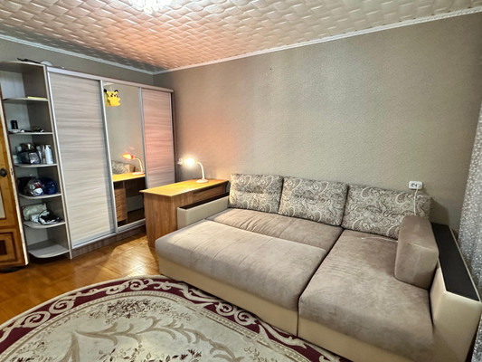 Продам многокомнатную квартиру, Подвойского ул, 133ка, Тихорецк г