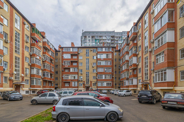 Продам однокомнатную (1-комн.) квартиру, им. Кирилла Россинского ул, 69, Краснодар г