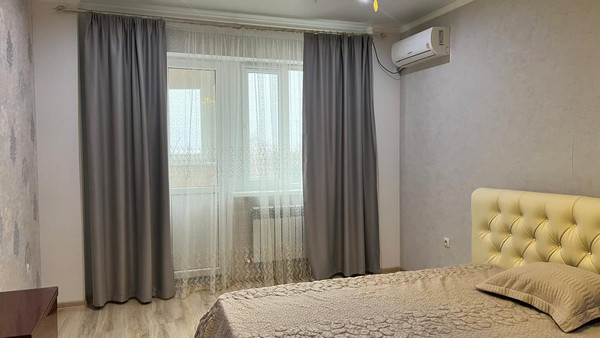 Продам двухкомнатную (2-комн.) квартиру, Октябрьская ул, 8ак1, Тихорецк г