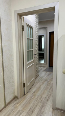 Продам двухкомнатную (2-комн.) квартиру, Октябрьская ул, 8ак1, Тихорецк г