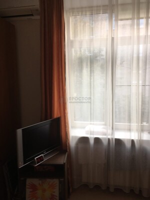 Продам трехкомнатную (3-комн.) квартиру, Эльдорадовский пер, 7, Москва г