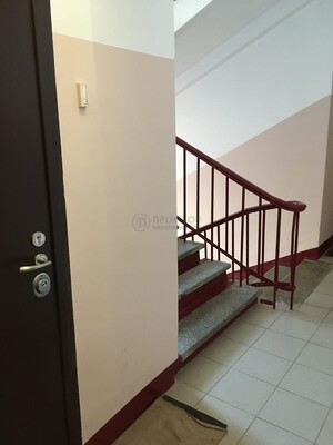 Продам трехкомнатную (3-комн.) квартиру, Эльдорадовский пер, 7, Москва г