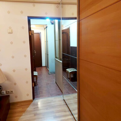 Продам двухкомнатную (2-комн.) квартиру, Будённого пр-кт, 27, Москва г