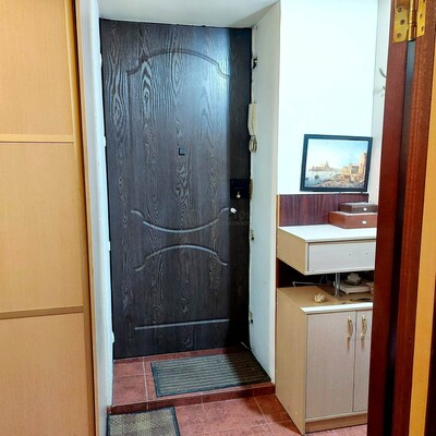 Продам двухкомнатную (2-комн.) квартиру, Будённого пр-кт, 27, Москва г