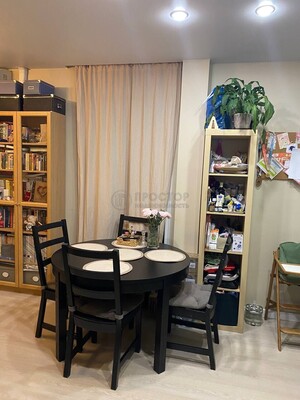 Продам двухкомнатную (2-комн.) квартиру, Варшавское ш, 141Ак2, Москва г