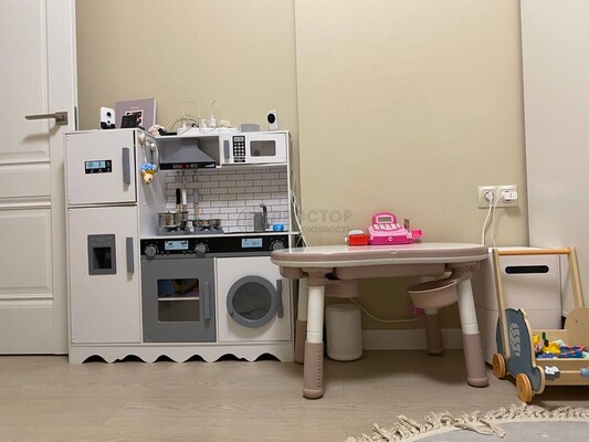 Продам двухкомнатную (2-комн.) квартиру, Варшавское ш, 141Ак2, Москва г