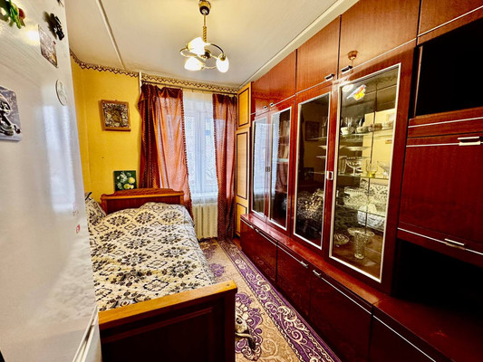 Продам многокомнатную квартиру, Рокоссовского ул, 15кб, Ишим г