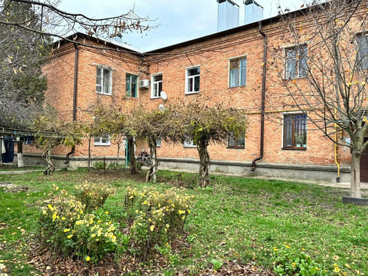 Продам двухкомнатную (2-комн.) квартиру, Мира ул, 2, Тихорецк г