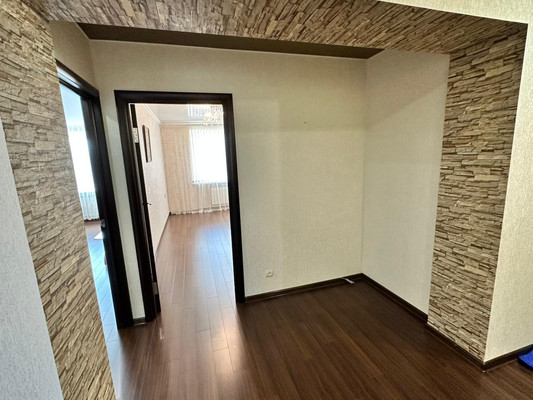 Продам двухкомнатную (2-комн.) квартиру, Октябрьская ул, 97а, Тихорецк г