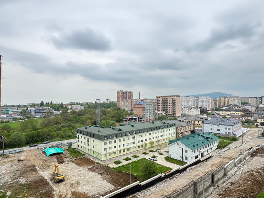 Продам двухкомнатную (2-комн.) квартиру, Атажукина ул, 125, Нальчик г