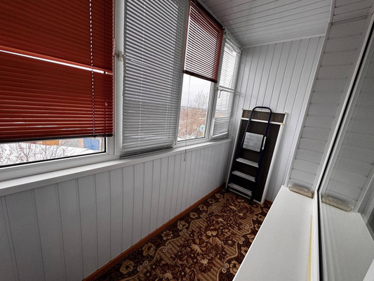 Продам трехкомнатную (3-комн.) квартиру, Красная Заря ул, 68ка, Ишим г