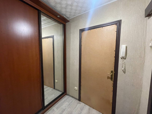 Продам однокомнатную (1-комн.) квартиру, Красногвардейский б-р, 27, Подольск г