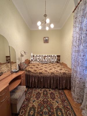 Продам трехкомнатную (3-комн.) квартиру, Большой П.С. пр-кт, 69, Санкт-Петербург г