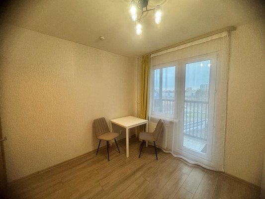 Продам однокомнатную (1-комн.) квартиру, Парашютная ул, 61к4, Санкт-Петербург г