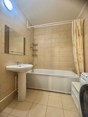 Продам однокомнатную (1-комн.) квартиру, Парашютная ул, 61к4, Санкт-Петербург г