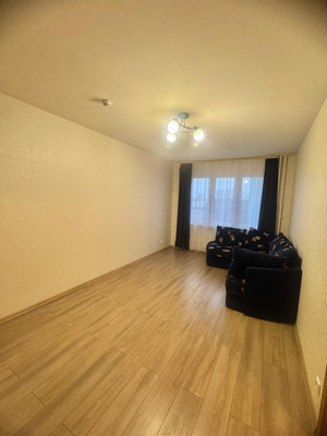 Продам однокомнатную (1-комн.) квартиру, Парашютная ул, 61к4, Санкт-Петербург г