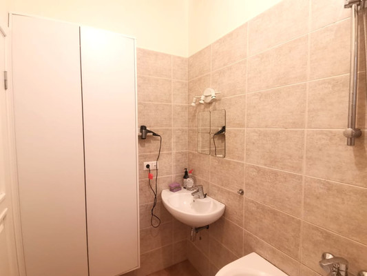 Продам трехкомнатную (3-комн.) квартиру, Театральный пр-кт, 40/73, Ростов-на-Дону г