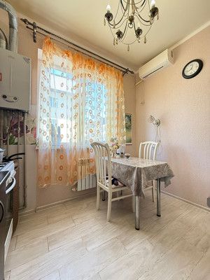 Продам двухкомнатную (2-комн.) квартиру, Хужокова ул, 145кг, Нальчик г