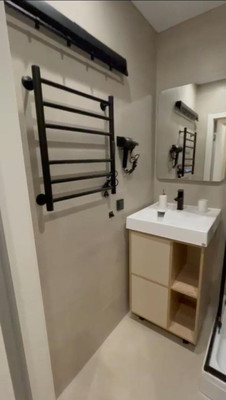 Продам однокомнатную (1-комн.) квартиру, Ленинский пр-кт, 158, Москва г