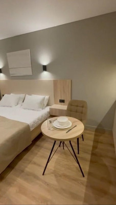 Продам однокомнатную (1-комн.) квартиру, Ленинский пр-кт, 158, Москва г