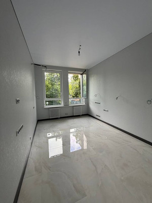 Продам однокомнатную (1-комн.) квартиру, Красных Зорь ул, 33а, Москва г