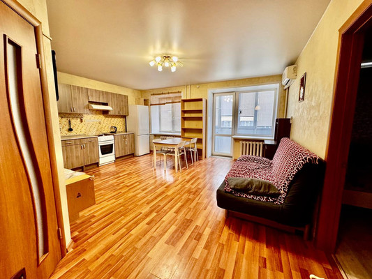 Продам двухкомнатную (2-комн.) квартиру, Просвещения ул, 27, Ишим г