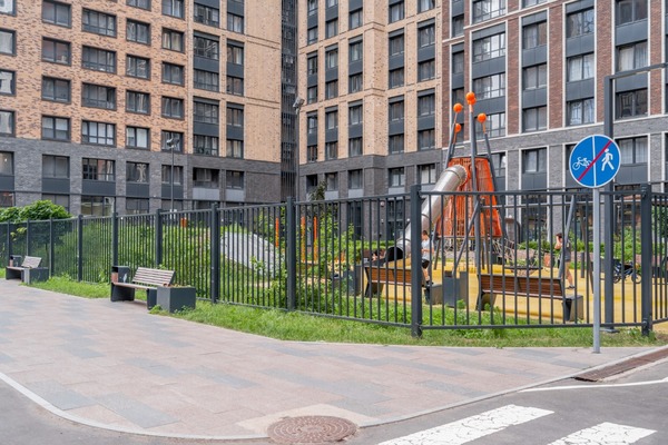 Продам двухкомнатную (2-комн.) квартиру, Клинская ул, 2ак7, Москва г