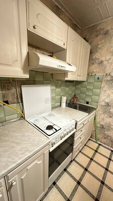 Продам двухкомнатную (2-комн.) квартиру, Дубнинская ул, 10к2, Москва г