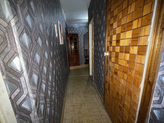 Продам двухкомнатную (2-комн.) квартиру, Серова ул, 11, Казань г