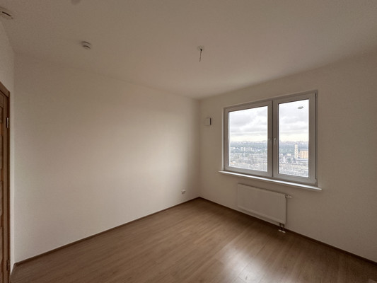 Продам многокомнатную квартиру, Лидии Зверевой ул, 9к1, Санкт-Петербург г