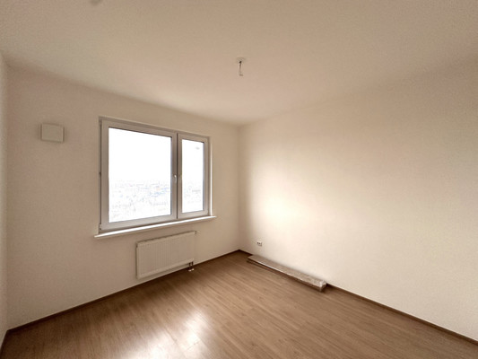 Продам многокомнатную квартиру, Лидии Зверевой ул, 9к1, Санкт-Петербург г