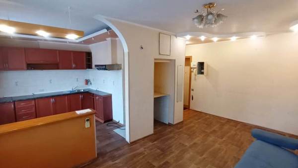 Продам двухкомнатную (2-комн.) квартиру, Тузовского (Орджоникидзевский р-н) ул, 10, Новокузнецк г