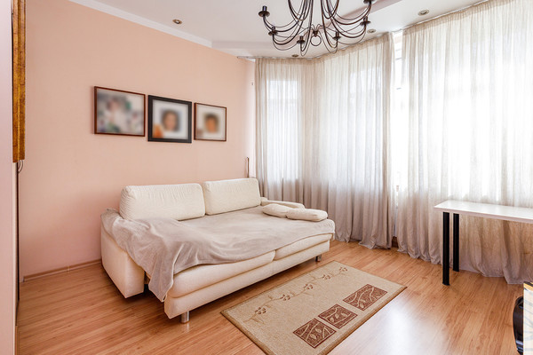 Продам двухкомнатную (2-комн.) квартиру, Соловьиная Роща ул, 9, Москва г