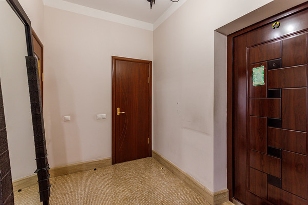 Продам двухкомнатную (2-комн.) квартиру, Соловьиная Роща ул, 9, Москва г