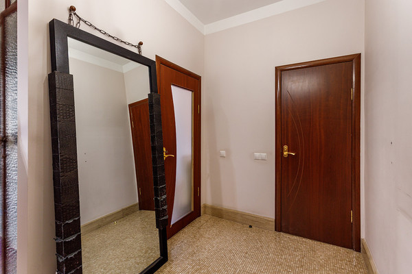 Продам двухкомнатную (2-комн.) квартиру, Соловьиная Роща ул, 9, Москва г