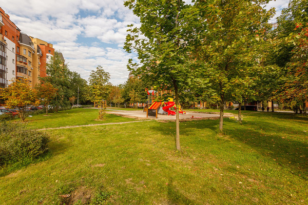 Продам двухкомнатную (2-комн.) квартиру, Соловьиная Роща ул, 9, Москва г