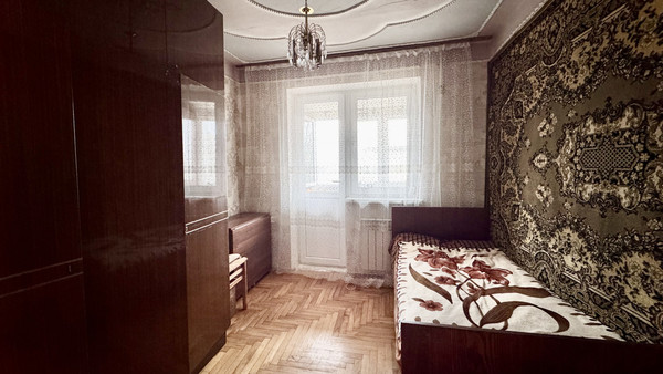 Продам трехкомнатную (3-комн.) квартиру, Кирова ул, 3ка, Нальчик г