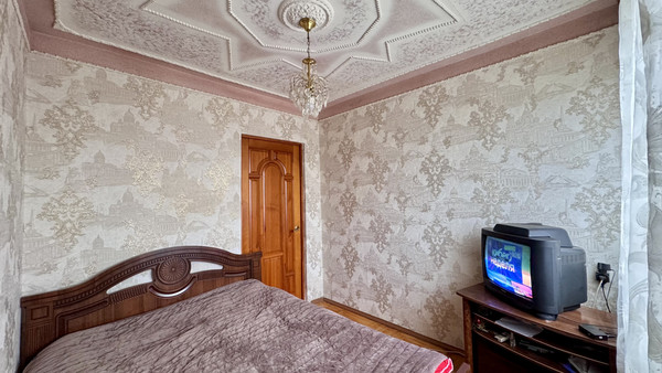 Продам трехкомнатную (3-комн.) квартиру, Кирова ул, 3ка, Нальчик г