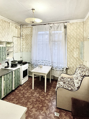 Продам трехкомнатную (3-комн.) квартиру, Ольминского ул, 22, Санкт-Петербург г