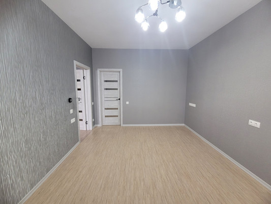 Продам двухкомнатную (2-комн.) квартиру, Комсомольская ул, 58, Ханты-Мансийск г