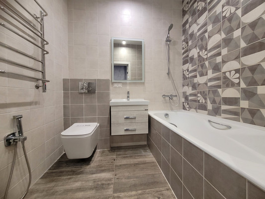 Продам двухкомнатную (2-комн.) квартиру, Комсомольская ул, 58, Ханты-Мансийск г