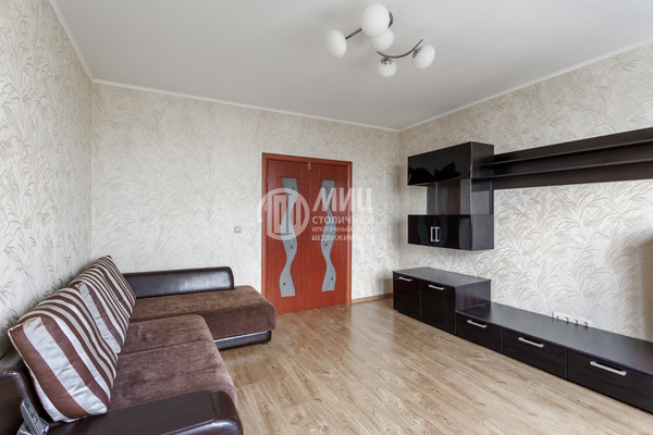 Продам двухкомнатную (2-комн.) квартиру, Елецкая ул, 9к2, Москва г