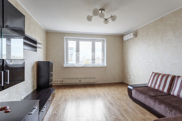 Продам двухкомнатную (2-комн.) квартиру, Елецкая ул, 9к2, Москва г