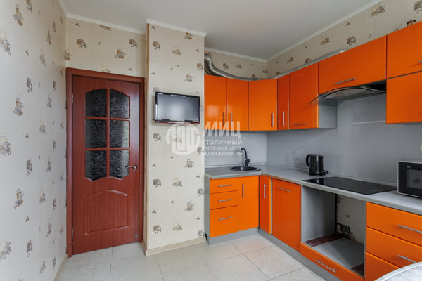 Продам двухкомнатную (2-комн.) квартиру, Елецкая ул, 9к2, Москва г