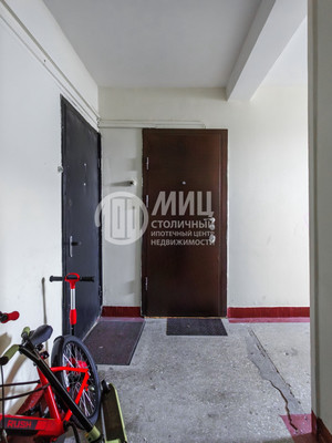 Продам двухкомнатную (2-комн.) квартиру, Елецкая ул, 9к2, Москва г