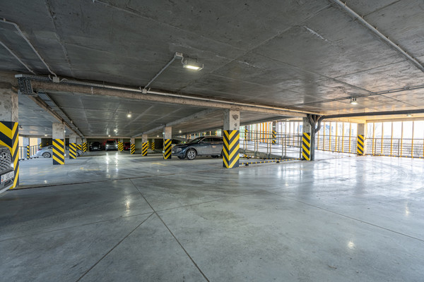 Продам машиноместо 25 м2, Галеева ул, Казань г