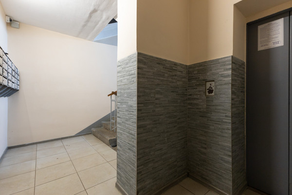 Продам двухкомнатную (2-комн.) квартиру, Карбышева ул, 60а, Казань г