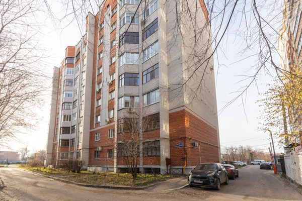 Продам двухкомнатную (2-комн.) квартиру, Карбышева ул, 60а, Казань г