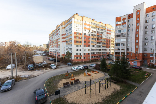 Продам двухкомнатную (2-комн.) квартиру, Карбышева ул, 60а, Казань г