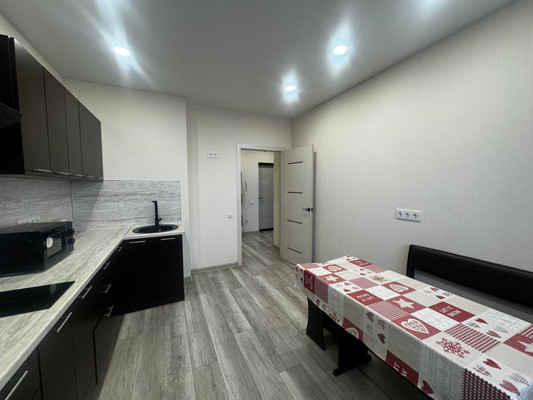 Сдам однокомнатную (1-комн.) квартиру, Екатерининская ул, 1к2, Южный п